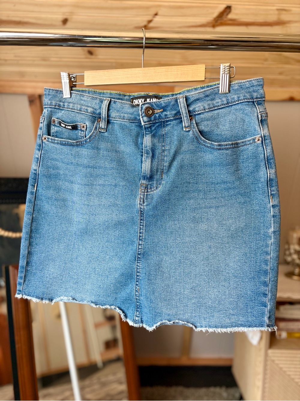 DKNY Light Blue Denim Mini Skirt Frayed Hem Button Front 5 Pocket Y2K Size M/L